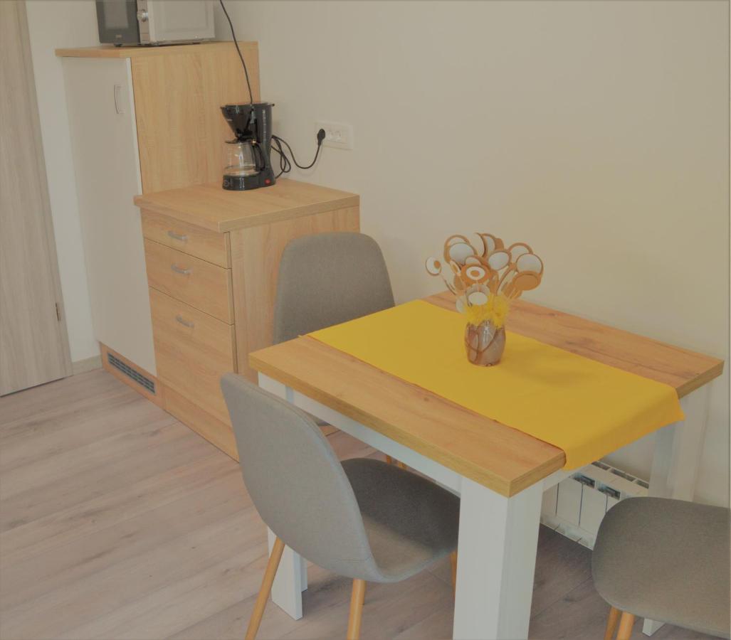 Apartma Vila Zigmund Cerknica Exterior foto